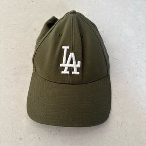 47 Brand Urban Outfitters green embroide Cap hat CLEAN UP Los Angeles LA Dodgers